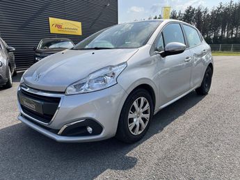  Voir détails -Peugeot 208 1.6 BlueHDi 75ch Active 5places à Quimperl (29)