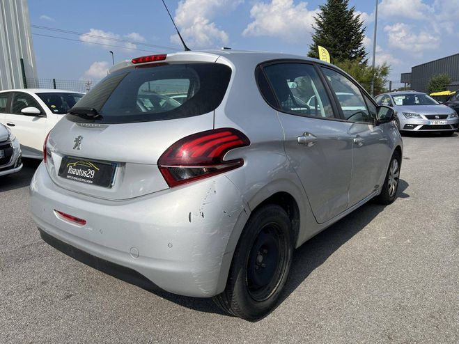 Peugeot 208 1.6 BlueHDi 75ch Active 5places GRIS CLAIR de 2017