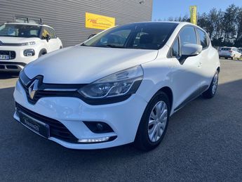  Voir détails -Renault Clio IV (B98) 1.5 dCi 75ch energy Business 5p à Quimperl (29)