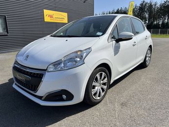  Voir détails -Peugeot 208 1.6 BlueHDi 100ch Active 5p à Quimperl (29)