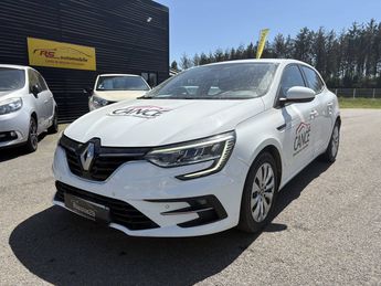  Voir détails -Renault Megane IV (KFB) 1.5 Blue dCi 115ch Business -21 à Quimperl (29)