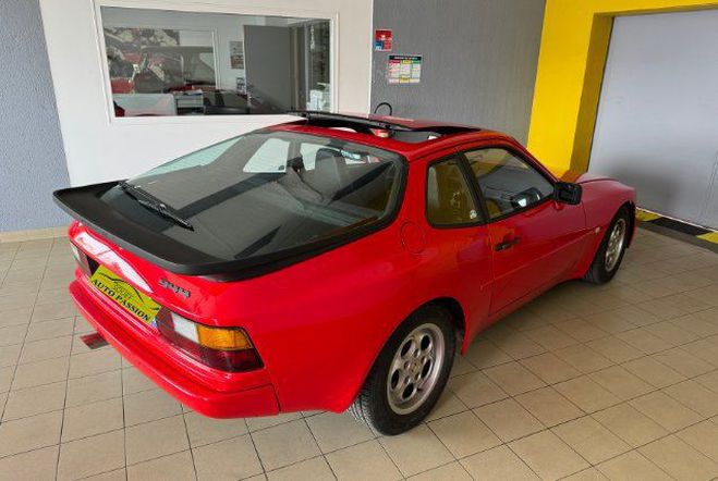 Porsche 944 Targa 2.5 163cv ROUGE de 1984