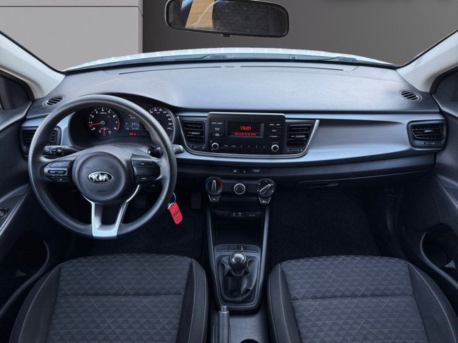 Kia Rio 1.2L 84 ISG Motion 5 PORTES/ENTRETIEN CO Blanc de 2017