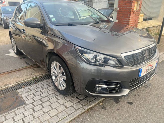 Peugeot 308 II 1.2 Puretech 110ch Style S&S 5p GRIS FONCE de 2018