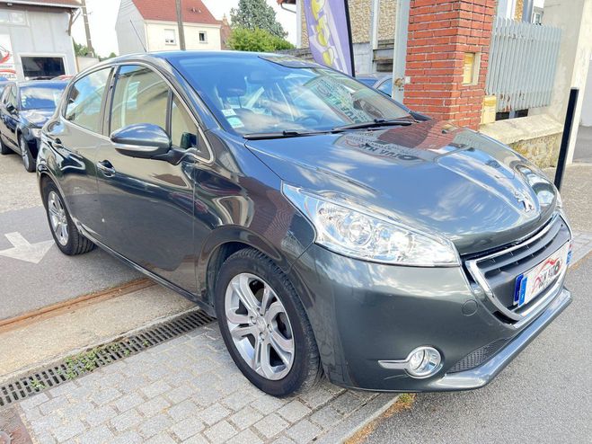Peugeot 208 1.6 BlueHDi 100ch Allure S&S 5p GRIS FONCE de 2015