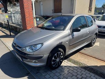  Voir détails -Peugeot 206 1.4 X Line Clim 3p à Corbeil-Essonnes (91)