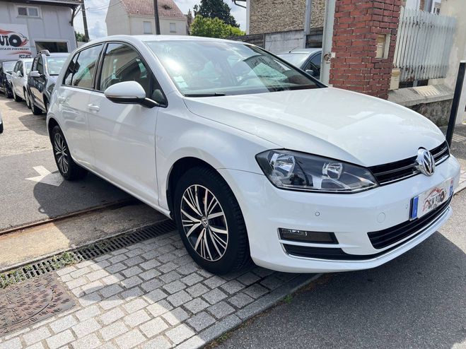 Volkswagen Golf VII 1.6 TDI 110 FAP BlueMotion Technolog BLANC de 2016