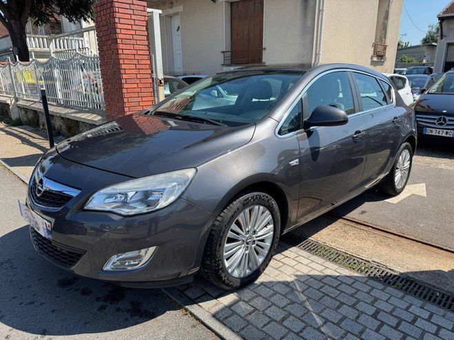 Opel Astra IV 1.7 CDTI110 FAP Enjoy GRIS de 2011