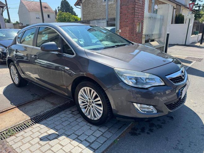 Opel Astra IV 1.7 CDTI110 FAP Enjoy GRIS de 2011