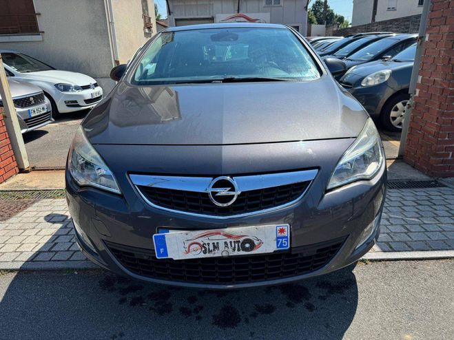 Opel Astra IV 1.7 CDTI110 FAP Enjoy GRIS de 2011
