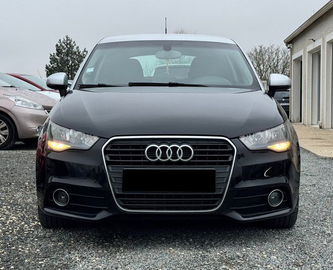 Audi A1 1.6 TDI 105ch FAP S line  de 2011
