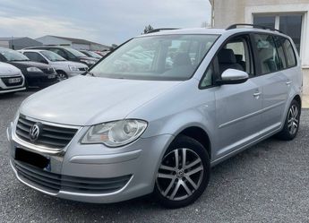  Voir détails -Volkswagen Touran 1.4 TSI 140 Confortline 7 places à Saint-Mdard-d'Aunis (17)