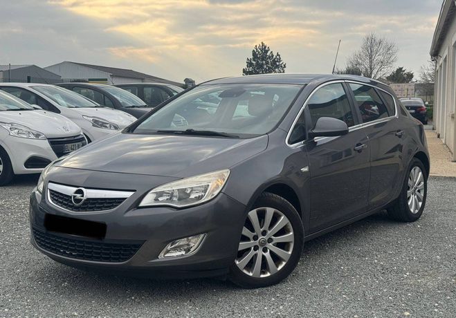 Opel Astra III 1.7 CDTI125 FAP Cosmo 5p GRIS C de 2010