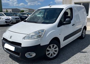  Voir détails -Peugeot Partner 1.6 blue HDI 92ch ACTIVE 3PL à Saint-Mdard-d'Aunis (17)