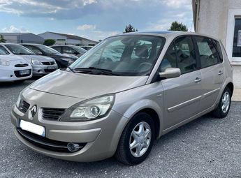  Voir détails -Renault Scenic II (J84) 1.5 dCi 85ch eco à Saint-Mdard-d'Aunis (17)
