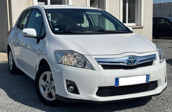 Toyota Auris HSD 136h Millenium 15