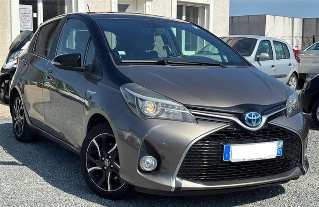 Toyota Yaris III 69 VVT-i Business 5p GRIS de 2016