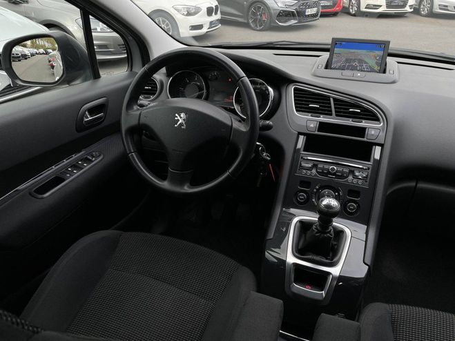Peugeot 5008 1.6 BlueHDi 120 7PL GPS TEL LED ATTELAGE GRIS de 2015