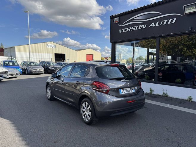 Peugeot 208 1.5 BlueHDi 100 GPS TEL LED CLIM REGULAT GRIS FONCE de 2018
