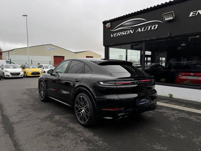 Porsche Cayenne Coup E-Hybrid 470 + 40K OPT 1er MAIN NOIR de 2023
