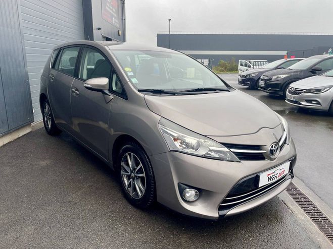 Toyota Verso 1.6 D-4D 112ch Skyview BEIGE de 2014