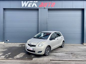  Voir détails -Toyota Yaris II 69 VVT-i In 5p à Bral-sous-Montfort (35)