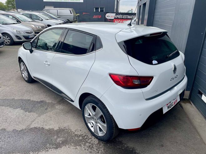 Renault Clio IV (B98) 1.5 dCi 90ch Intens eco BLANC de 2014