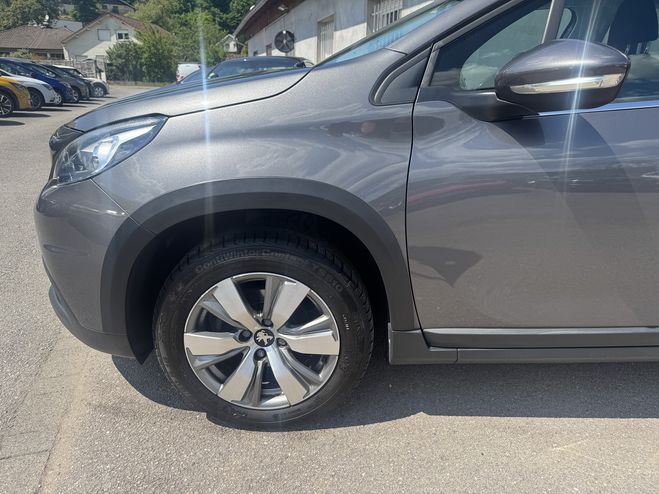 Peugeot 2008 1.6 BLUEHDI 100CH ALLURE GRIS F de 2017