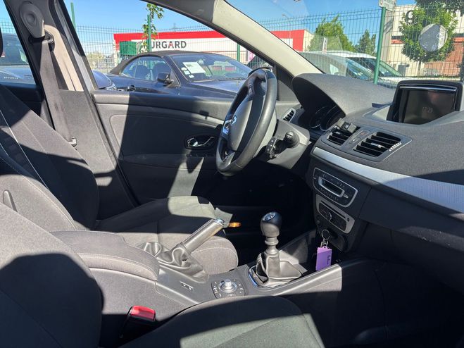 Renault Megane III (3) 1.2 TCE 115 ENERGY LIFE ECO2 Gris de 2014
