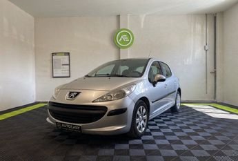  Voir détails -Peugeot 207 1.4 VTi 16v Style 5p à Sarrians (84)