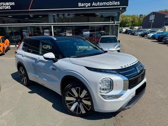  Voir détails -Mitsubishi Outlander PHEV IV 2.4 MIVEC 306 4WD INSTYLE à Saint-Vincent-de-Boisset (42)