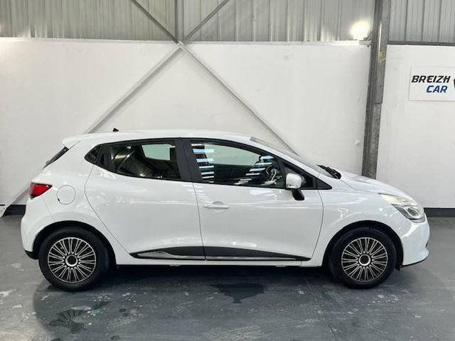 Renault Clio IV (B98) 1.2 16v 75ch Trend Euro6 BLANC de 2016