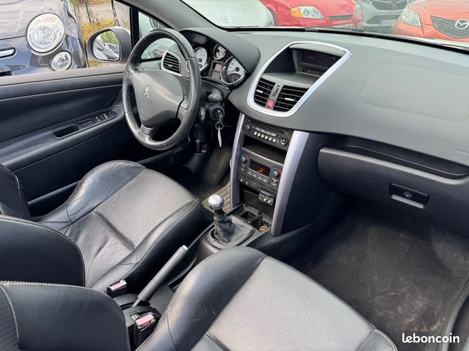 Peugeot 207 207cc 1.6vti 16v 120ch feline Autre de 2007