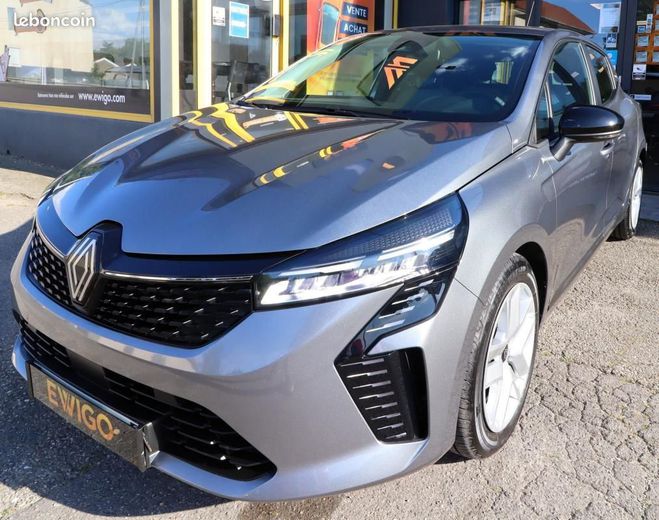 Renault Clio 1.0 TCE 100CH EVOLUTION + CARPLAY SANS F Gris de 2023