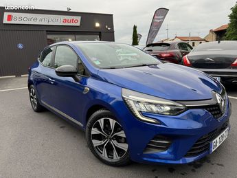  Voir détails -Renault Clio (5) Limited E-Tech hybride 140 -21N à Issoire (63)