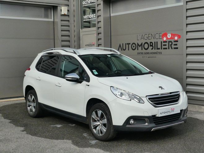 Peugeot 2008 1.2 82ch STYLE Blanc de 2016