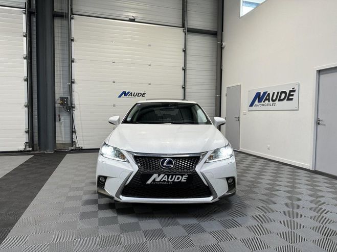 Lexus CT 200h hybrid 136 ch CVT Executive Suivi BLANC de 2014