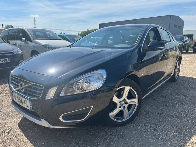 Volvo S60 2.0 D4 163 MOMENTUM * GPS * Noir de 2011