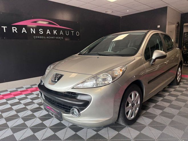Peugeot 207 1.4 VTi 16V 95ch Premium Gris de 2008