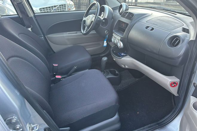Daihatsu Sirion 1.3 VVT BVA Grise de 2006