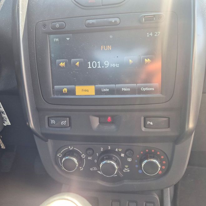 Dacia Duster (2) 1.5 DCI 110 PRESTIGE 4X2 BELLE AFFAI Bleu de 2015