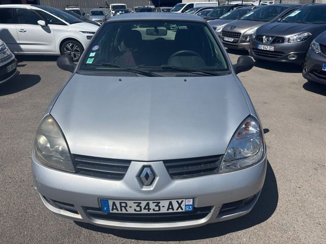 Renault Clio II (2) CAMPUS 1.2 60 GPL .COM 5P Gris de 2010