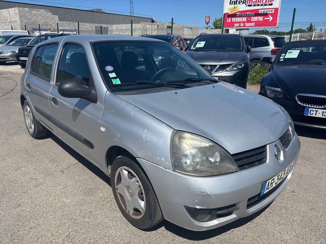 Renault Clio II (2) CAMPUS 1.2 60 GPL .COM 5P Gris de 2010