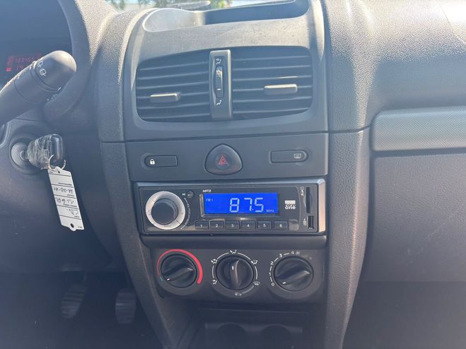 Renault Clio II (2) CAMPUS 1.2 60 GPL .COM 5P Gris de 2010