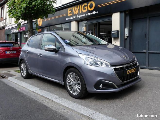 Peugeot 208 GENERATION-I 1.2 82 ALLURE START-STOP CA Gris de 2019