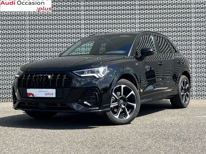 Audi Q3 35 TFSI 150 ch S tronic 7 S line Noir de 2024