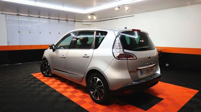 Renault Scenic III 1.5 DCI 110CH BOSE EDC EURO6 2015 Gris C de 2016