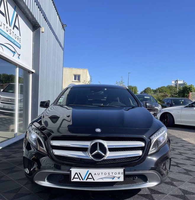 Mercedes Classe GLA Classe I (X156) 200 Sensation 7G-DCT NOIR de 2015