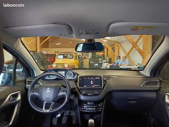 Peugeot 2008 GENERATION-I 1.2 PURETECH 130 ALLURE Noir de 2019