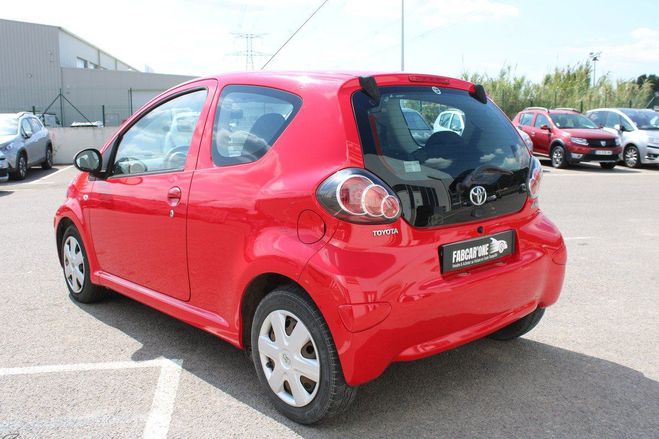 Toyota Aygo 1.0 vvt-i connect 3p - garantie 12 mois Rouge de 2012